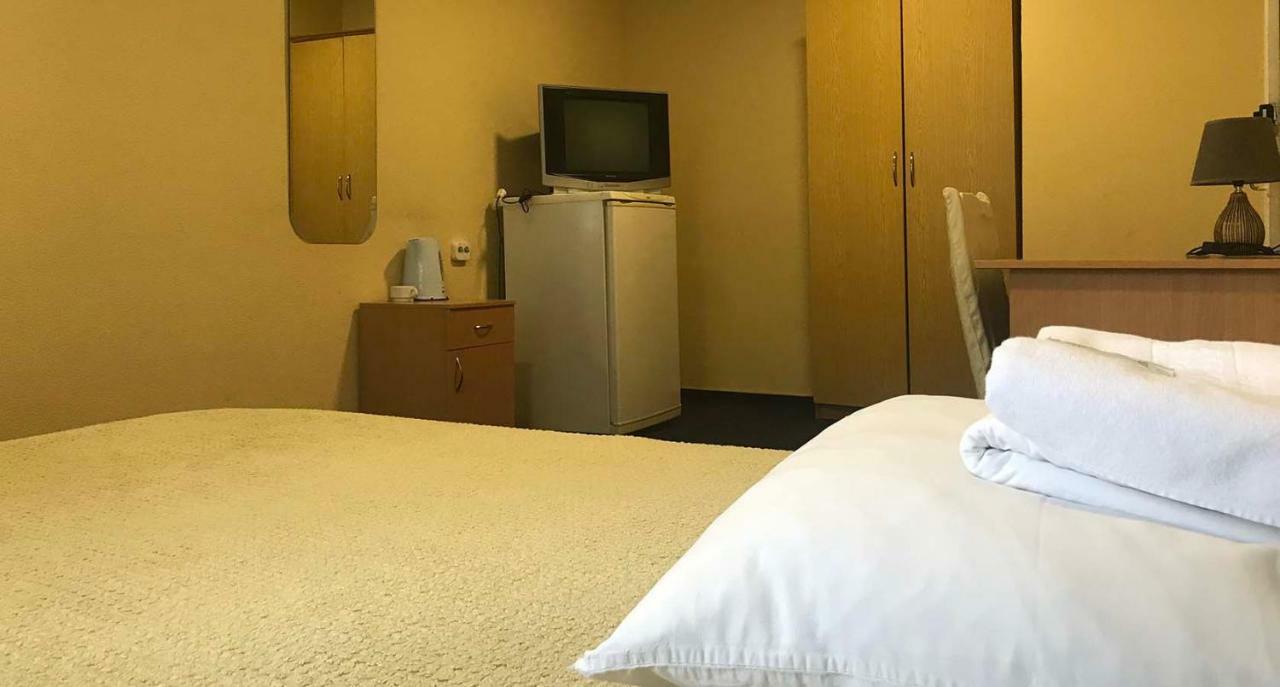 Kozatsky On Antonova Otel Kiev Dış mekan fotoğraf
